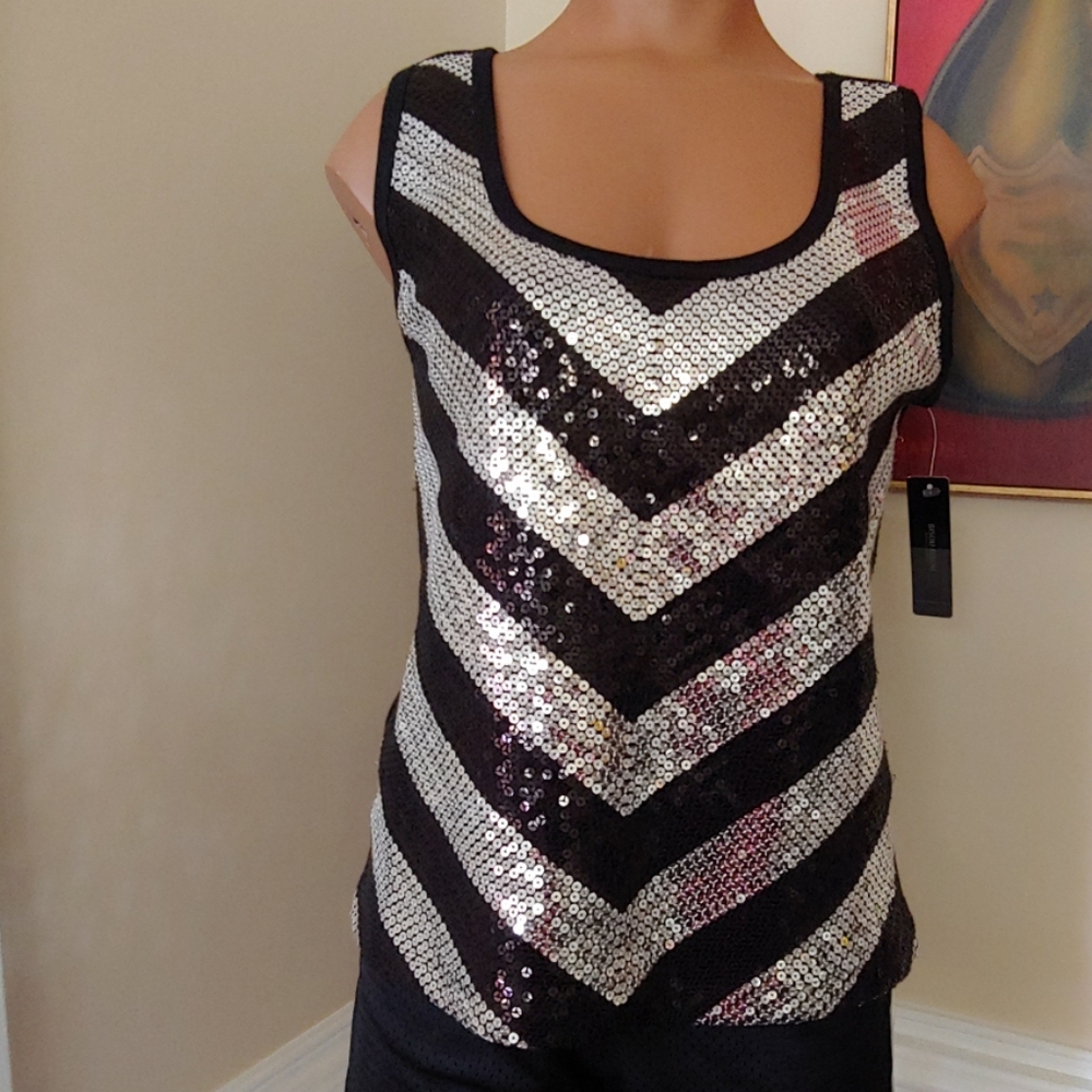 Bisou bisou black silver sequined tank top New Med